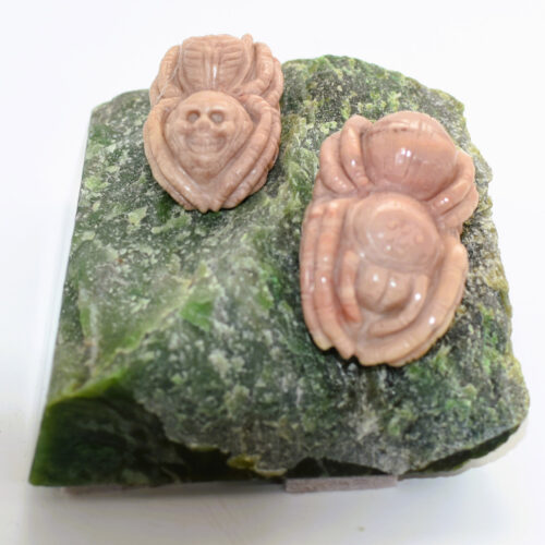 Jasper Spiders on Jade